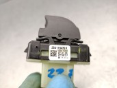 Recambio de mando elevalunas trasero derecho para dacia sandero iii 1.0 tce 90 referencia OEM IAM 254118439R 