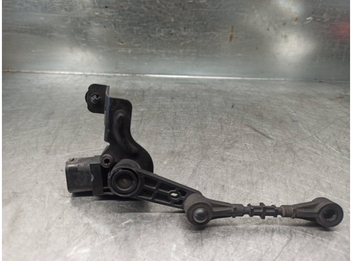Replacement headlight adjustment motor for Land Rover Evoque 2.2 TD4 cat OEM IAM reference BJ3214B296AB 