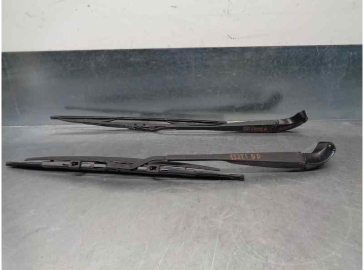 Recambio de brazo limpia delantero derecho para mini cabrio (r52) 1.6 16v cat referencia OEM IAM 