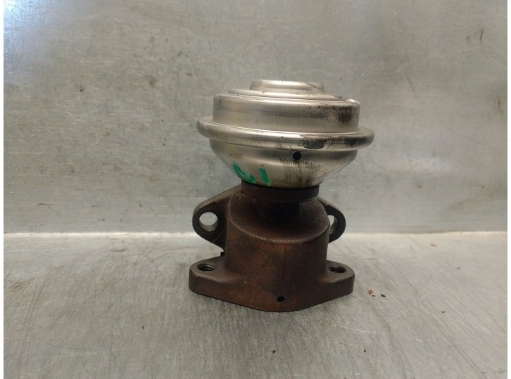 Replacement EGR valve for Audi A4 Berlina (B5) 2.5 V6 24V TDI OEM IAM reference 059131503 2167505 PIERBURG