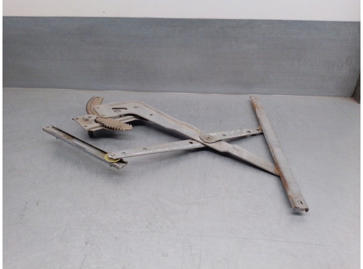 Recambio de elevalunas trasero derecho para isuzu trooper 2.8 turbodiesel referencia OEM IAM 04912B MANUAL 5 PUERTAS