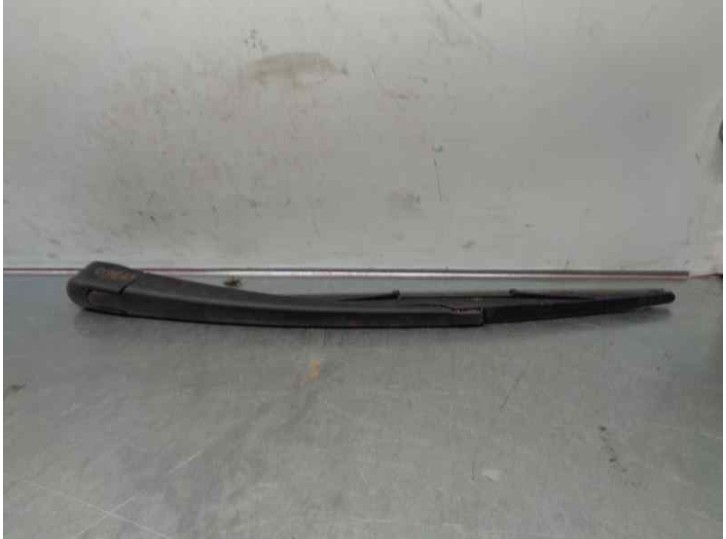 Recambio de brazo limpia trasero para renault kangoo 1.5 dci diesel cat referencia OEM IAM 7701068738  