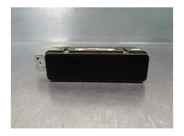 Recambio de pantalla multifuncion para chevrolet epica 2.0 diesel cat referencia OEM IAM 96434751  