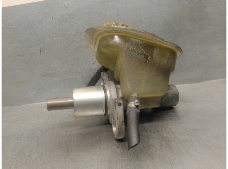 Recambio de bomba freno para audi a4 berlina (b5) 2.5 v6 24v tdi referencia OEM IAM 4B0611301E 4B0611301E 