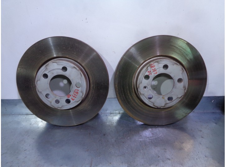 Recambio de disco freno delantero para volkswagen t-cross 1.0 tsi referencia OEM IAM 2Q0615301H 