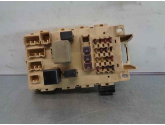 Recambio de caja reles / fusibles para toyota yaris (ncp1/nlp1/scp1) 1.3 16v cat referencia OEM IAM 8273252020 