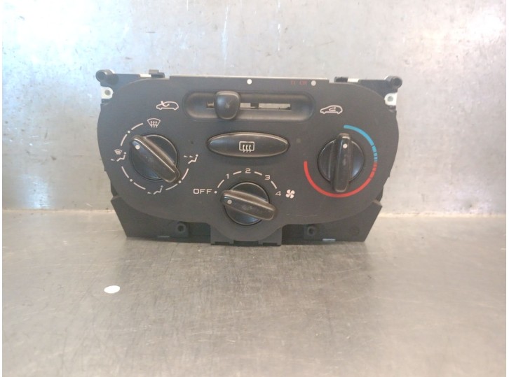 Recambio de mando calefaccion / aire acondicionado para peugeot 206 berlina 1.9 diesel referencia OEM IAM 1068901 6451EH 