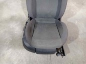 Recambio de asiento delantero derecho para volkswagen t-cross 1.0 tsi referencia OEM IAM 4696523 TELA GRIS 5 PUERTAS