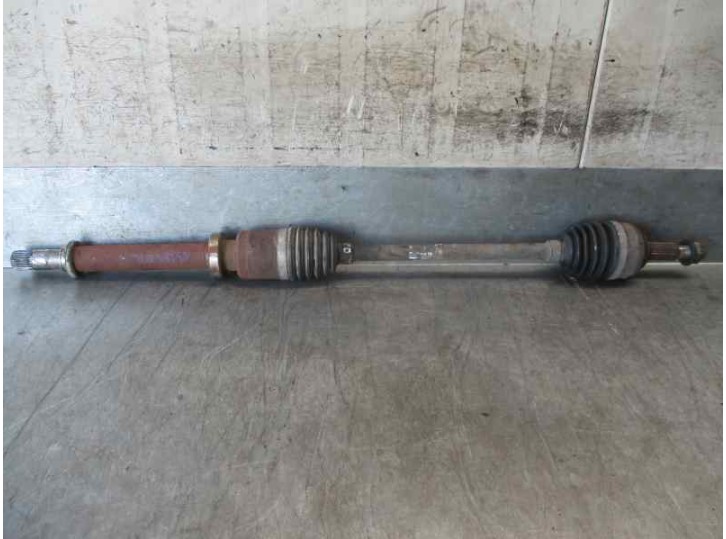 Recambio de transmision delantera derecha para renault clio iii 1.2 referencia OEM IAM 8200378880 BJ79LBC08 