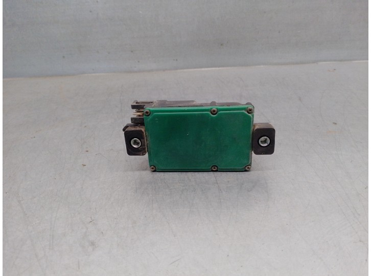 Recambio de motor cierre centralizado trasero izquierdo para isuzu trooper 2.8 turbodiesel referencia OEM IAM 4JB1  