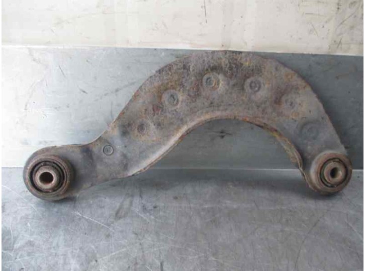 Replacement rear upper left suspension arm for Ford Focus lim. (cb4) 1.6 tdci cat OEM IAM reference 8M515500AB 