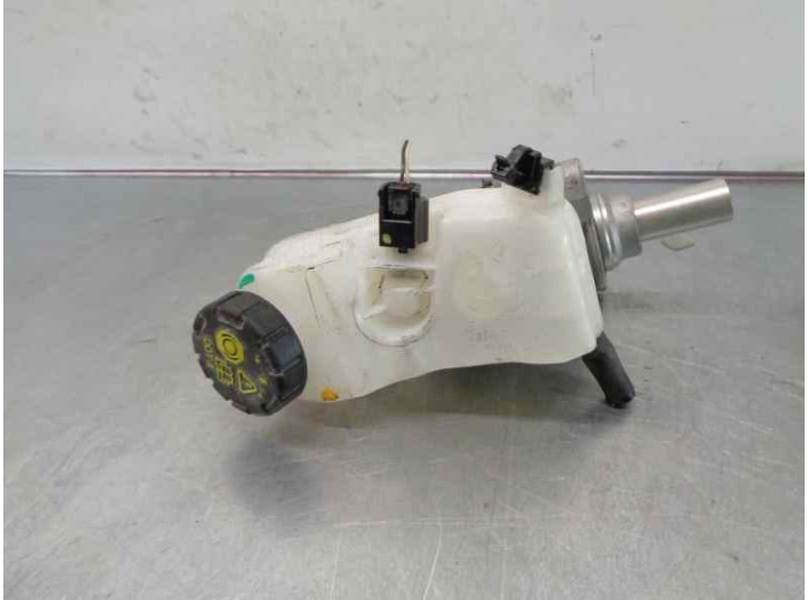 Replacement brake pump for dacia duster ii 1.6 sce cat OEM IAM reference 460918629R 