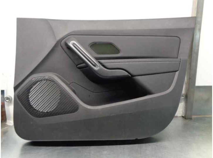 Recambio de guarnecido puerta delantera derecha para dacia duster ii 1.6 sce cat referencia OEM IAM 809004226R 809008061R 