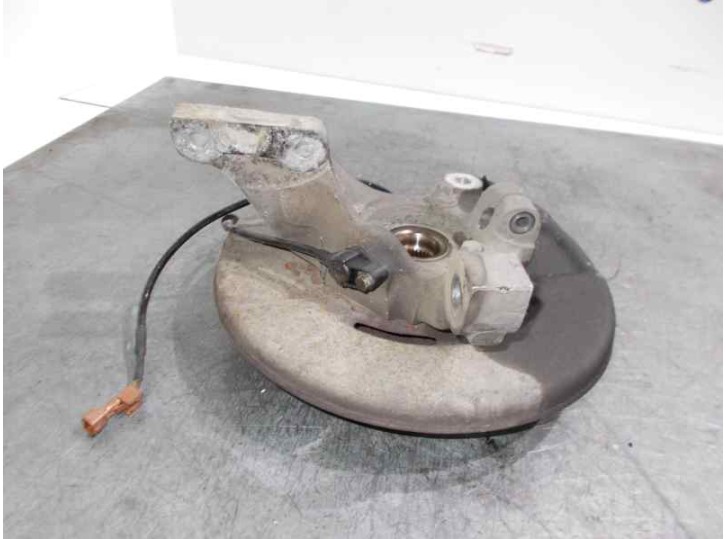 Recambio de mangueta delantera izquierda para saab 9-5 familiar 2.2 tid cat referencia OEM IAM 5233689 