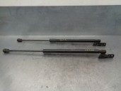Replacement boot / tailgate struts for Hyundai ix35 1.7 CRDi OEM IAM reference 817702Y000 