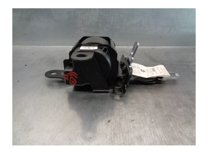 Recambio de cinturon seguridad trasero central para hyundai ix35 1.7 crdi cat referencia OEM IAM 898502Y2009P  5 PUERTAS