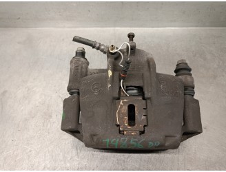Recambio de pinza freno delantera derecha para mercedes-benz clase v (w638) 2.2 16v cdi turbodiesel cat referencia OEM IAM A0014