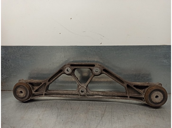 Recambio de soporte cambio para audi a8 (4e2) 4.2 v8 40v referencia OEM IAM 4E0599285A  