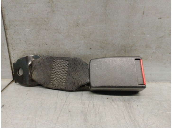 Recambio de enganche cinturon para opel zafira a monospace (t98) 2.2 dti 16v (f75) referencia OEM IAM 90588899  