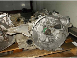 Recambio de caja cambios para volvo v70 familiar 2.4 turbo cat referencia OEM IAM P12 T164877 M56H