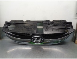 Recambio de rejilla delantera para hyundai ix35 1.7 crdi cat referencia OEM IAM 863512Y000  