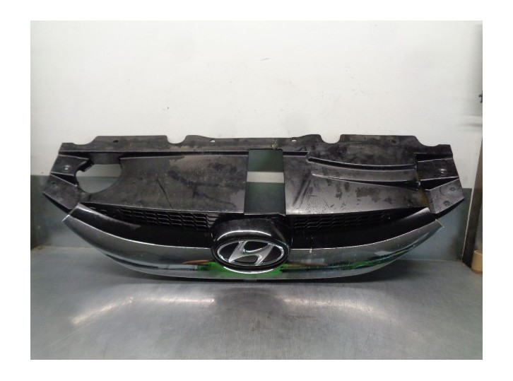 Replacement front grille for Hyundai ix35 1.7 CRDi CAT OEM IAM reference 863512Y000 