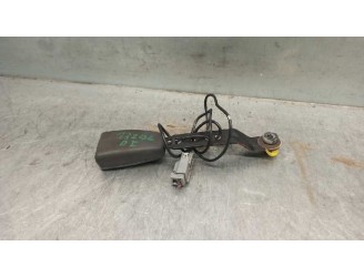 ENGANCHE CINTURON DELANTERO IZQUIERDO 9156905 