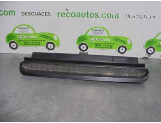 Recambio de luz central de freno para volvo v70 familiar 2.4 turbo cat referencia OEM IAM 9151490  