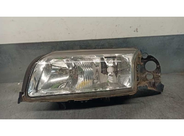 Recambio de faro izquierdo para volvo s80 berlina 2.5 turbodiesel referencia OEM IAM 89004438  