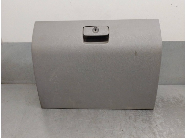 Recambio de guantera para kia carnival ii 2.9 crdi cat referencia OEM IAM 0K53A64030 0K53A64030BCY 