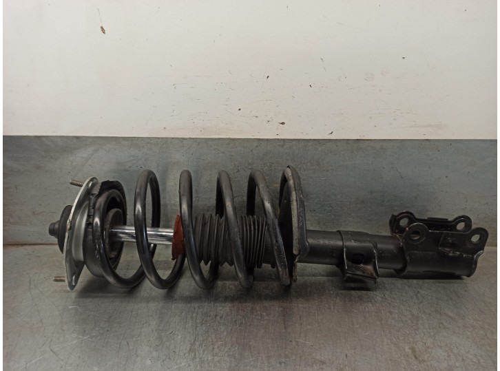 Replacement front right shock absorber for Volvo S80 saloon 2.5 turbodiesel OEM IAM reference 8667248 