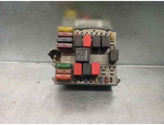 Recambio de caja reles / fusibles para fiat punto berlina (188) 1.2 16v cat referencia OEM IAM 46760255 