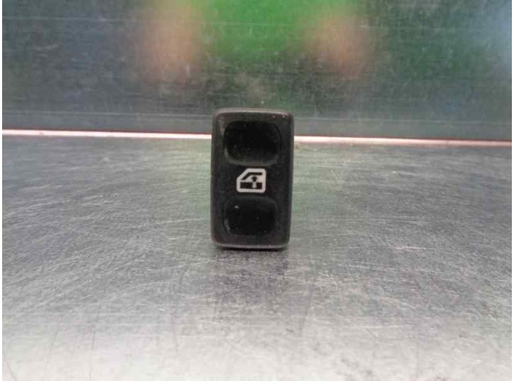 Recambio de mando elevalunas delantero derecho para mg montengo 2.0 75kw referencia OEM IAM   