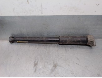 Recambio de amortiguador trasero izquierdo para mercedes-benz clase c (w205) familiar 2.1 cdi cat referencia OEM IAM A2053207330