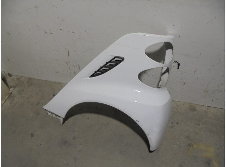 Recambio de aletin trasero izquierdo para smart coupe referencia OEM IAM A4518820101CA7L BLANCO 