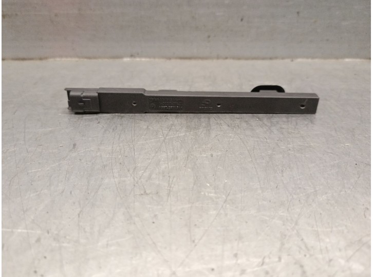 Recambio de antena para opel corsa f (p2jo) 1.2 (68) referencia OEM IAM 9824885480 