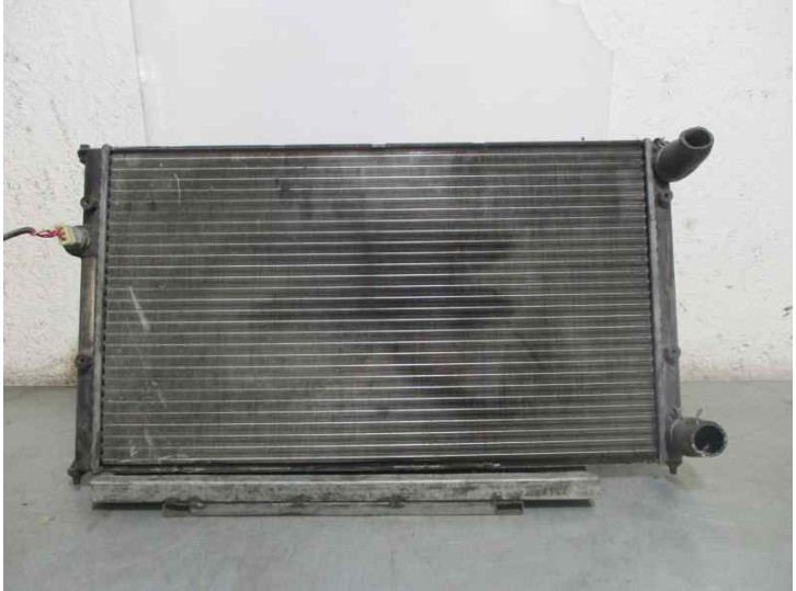 Replacement water radiator for Seat Cordoba berlina (6K2) 1.6 OEM IAM reference 1H0121253P 