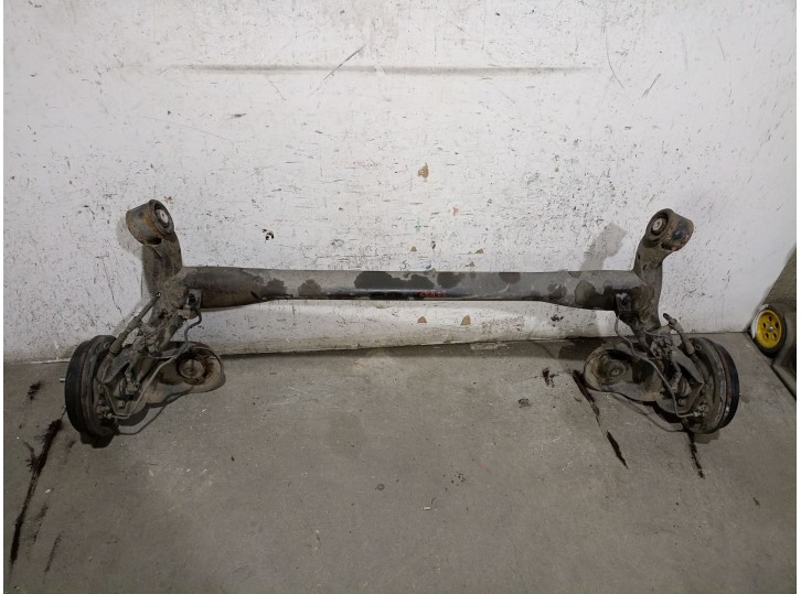 Recambio de puente trasero para hyundai i20 i (pb, pbt) 1.2 referencia OEM IAM 551001J050 551001J050 