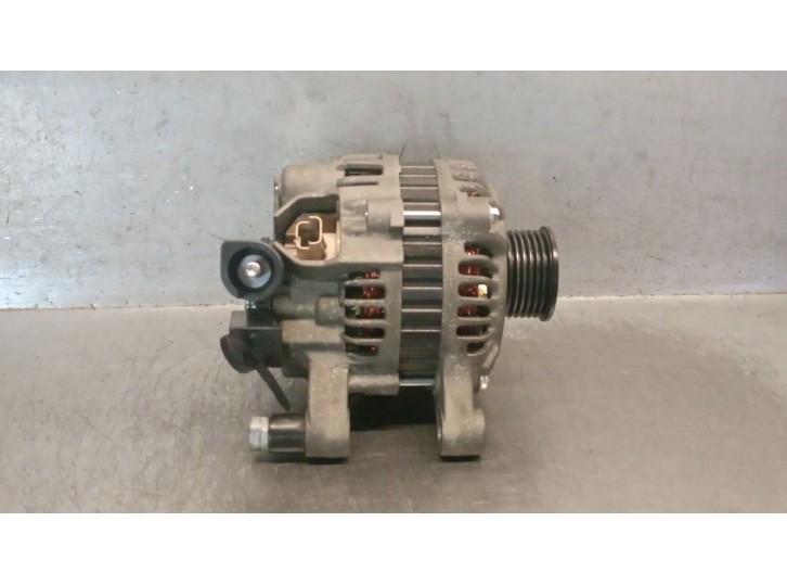 Replacement alternator for Peugeot 307 (S1) 1.6 16V CAT OEM IAM reference 5705FA 5705FA 8EL011710851 HELLA