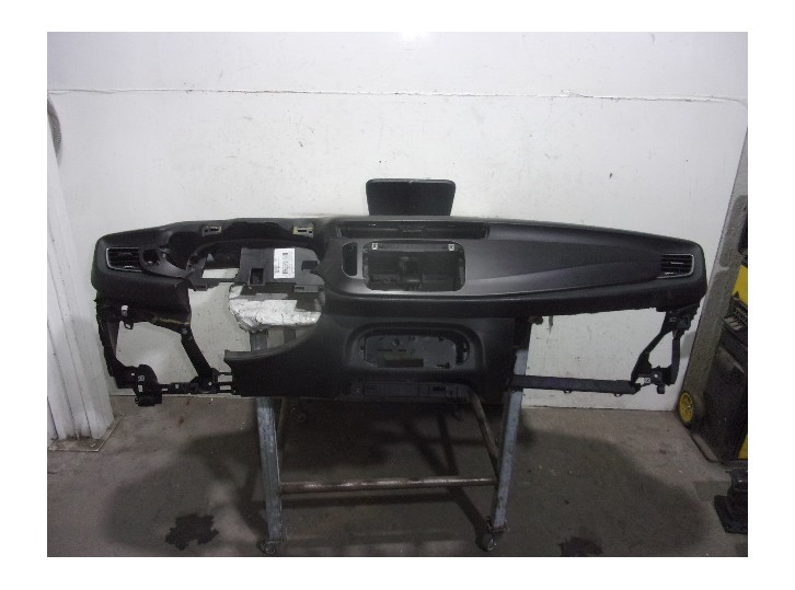 Recambio de salpicadero para alfa romeo giulietta (191) 1.6 jtdm cat referencia OEM IAM 156106784 NEGRO 
