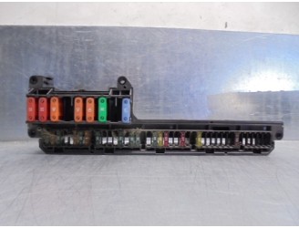 Recambio de caja reles / fusibles para bmw serie 5 berlina (e60) 2.0 16v diesel referencia OEM IAM 61146957330 