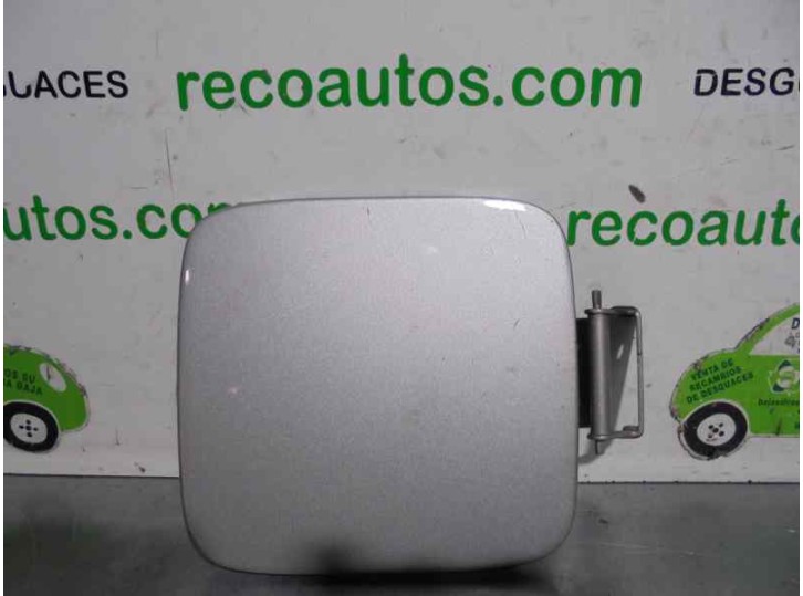 Recambio de tapa exterior combustible para hyundai h 1 2.5 turbodiesel referencia OEM IAM 695104A000  