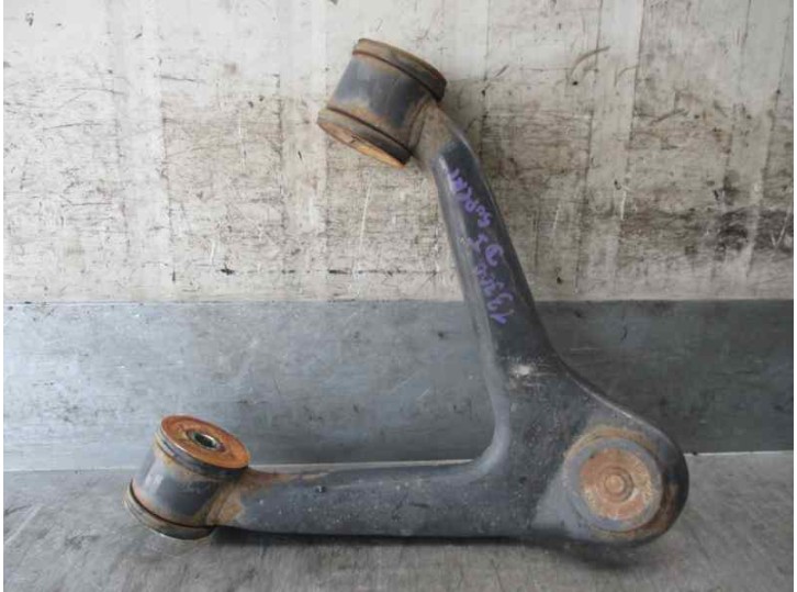 Recambio de brazo suspension superior delantero izquierdo para iveco daily caja cerrada (2006 =>) 2.3 diesel cat referencia OEM 