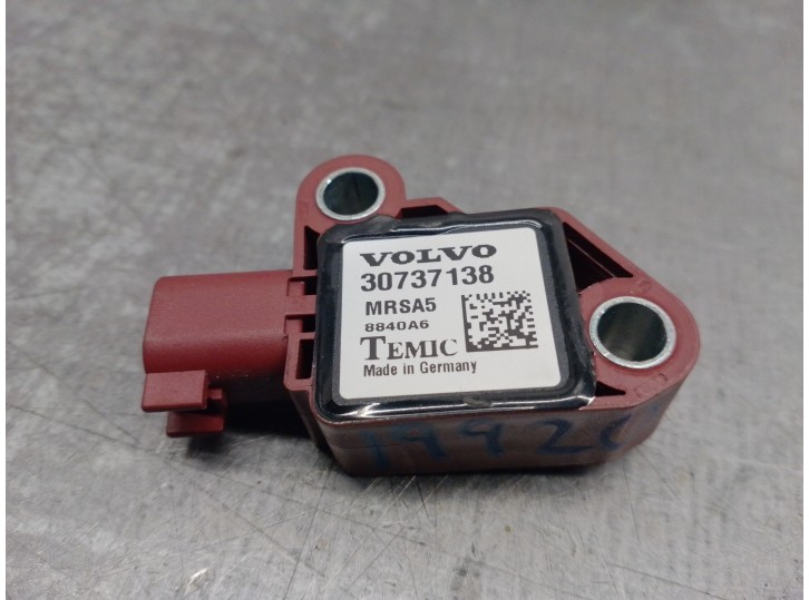 Recambio de sensor impacto para volvo c30 1.6 diesel cat referencia OEM IAM 30737138 8840A6 TEMIC