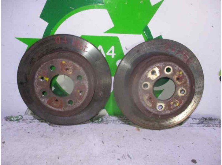 Recambio de disco freno trasero para honda civic berlina 3 (ep1/2) 1.6 vtec cat (d 16 v 1) referencia OEM IAM MACIZOS 