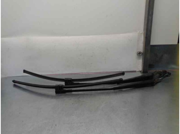 Recambio de brazo limpia delantero derecho para citroën c6 2.7 v6 hdi fap cat (uhz / dt17ted4) referencia OEM IAM 6429Z1 