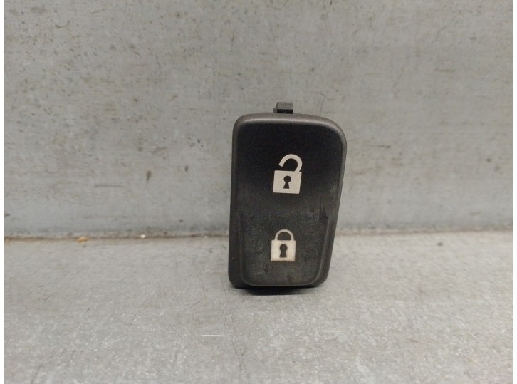 Recambio de mando para volvo c30 1.6 diesel cat referencia OEM IAM 30773333  