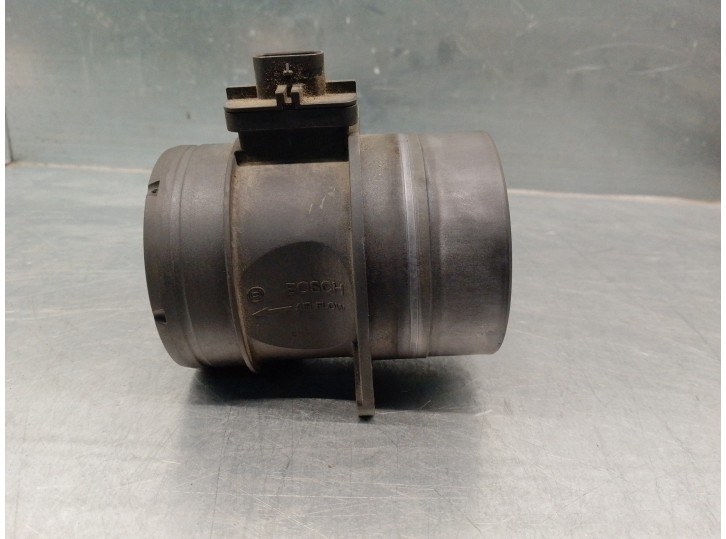 Recambio de caudalimetro para audi a3 (8v) 2.0 16v tdi referencia OEM IAM 03L906461A 0281002956 BOSCH
