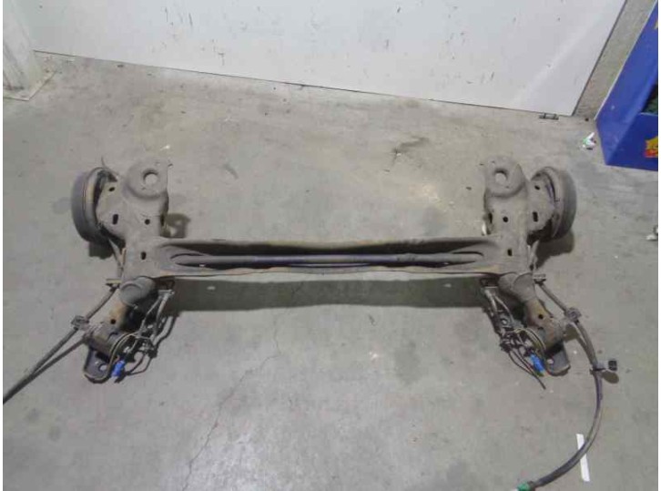 Recambio de puente trasero para citroën c4 cactus 1.6 e-hdi fap referencia OEM IAM TAMBOR 4 AGUJEROS BURRA 22