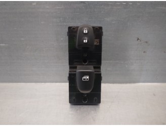 Recambio de mando elevalunas delantero derecho para nissan qashqai (j11) 1.2 16v cat referencia OEM IAM 25411HV02A  
